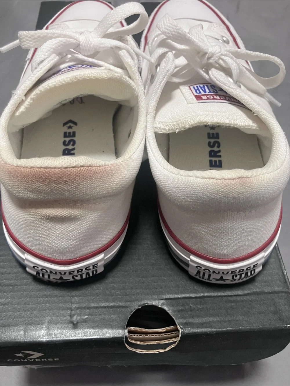 Women Converse All Star Sneakers - size 6, White Canvas Low-Top